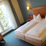 Und Restaurant Eurohof 4* Ντούισμπουργκ