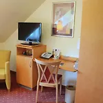 Ξενοδοχείο Und Restaurant Eurohof 4*