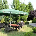 Und Restaurant Eurohof Ξενοδοχείο Ντούισμπουργκ