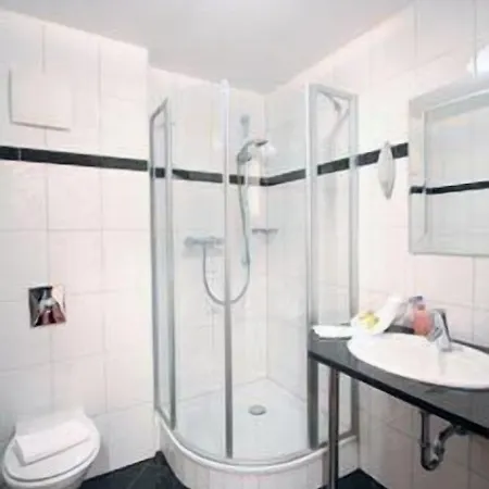 Und Restaurant Eurohof 호텔 뒤스부르크