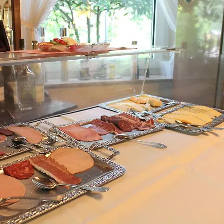 호텔 Und Restaurant Eurohof 뒤스부르크