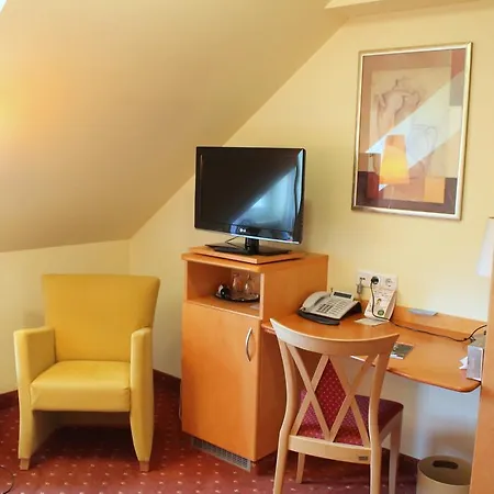 Und Restaurant Eurohof ホテル 4*