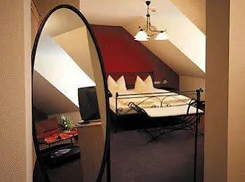 Und Restaurant Eurohof 호텔