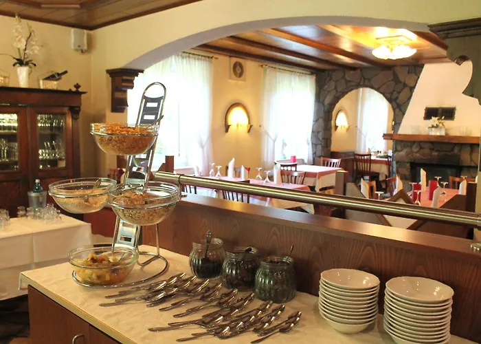 Und Restaurant Eurohof Hotel 4*